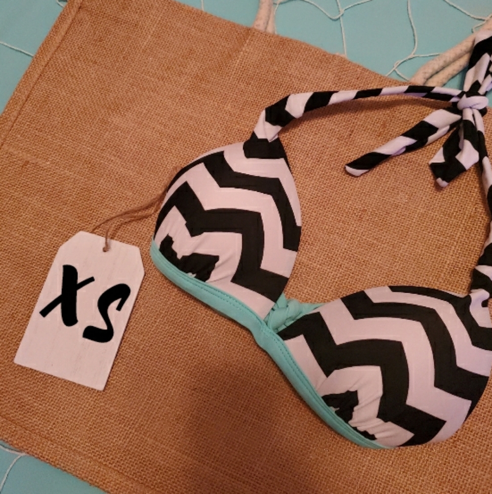 Zig Zag Bikini Top